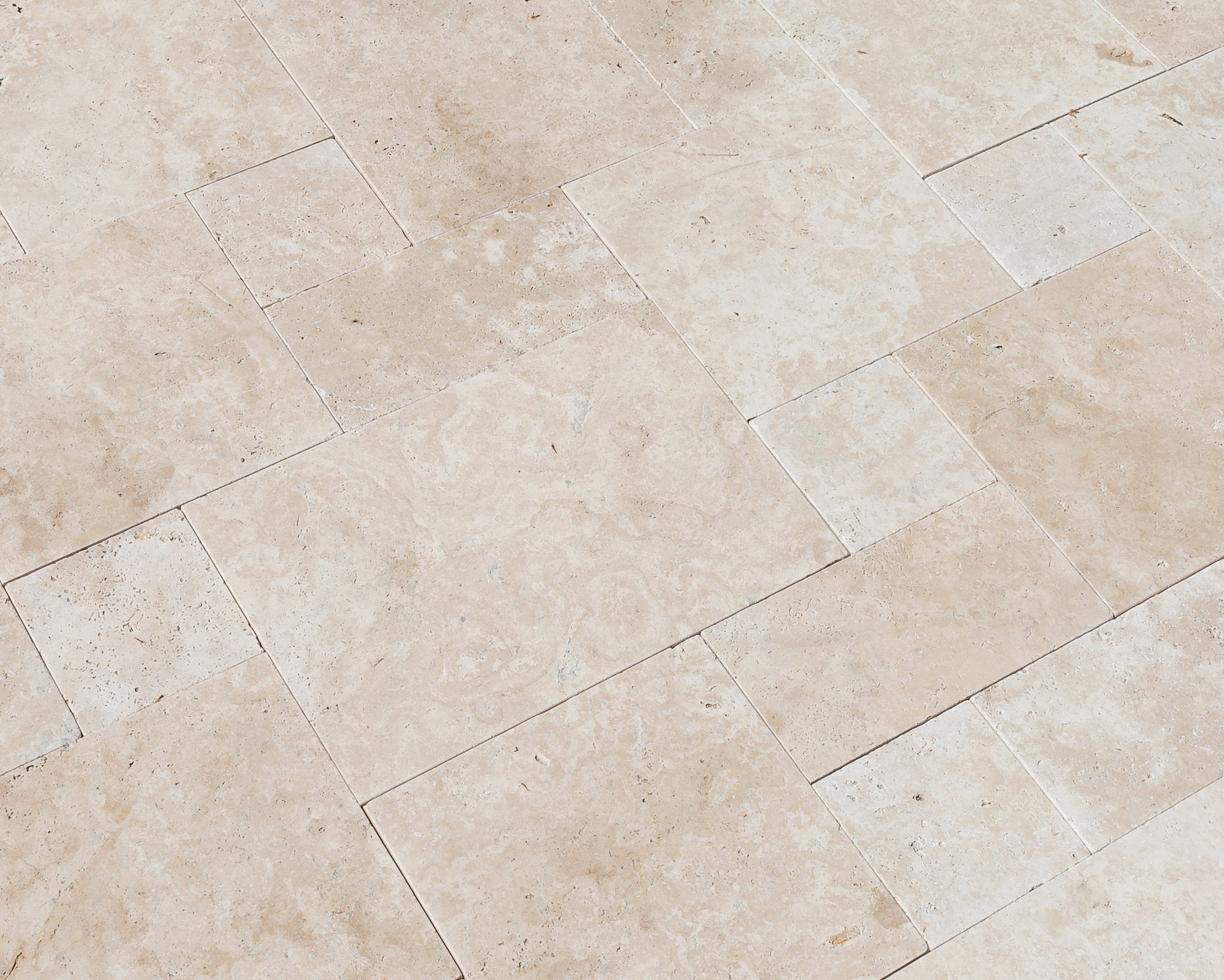Miletos Ivory Travertine Pattern Tumbled Pavers - Full Truckload
