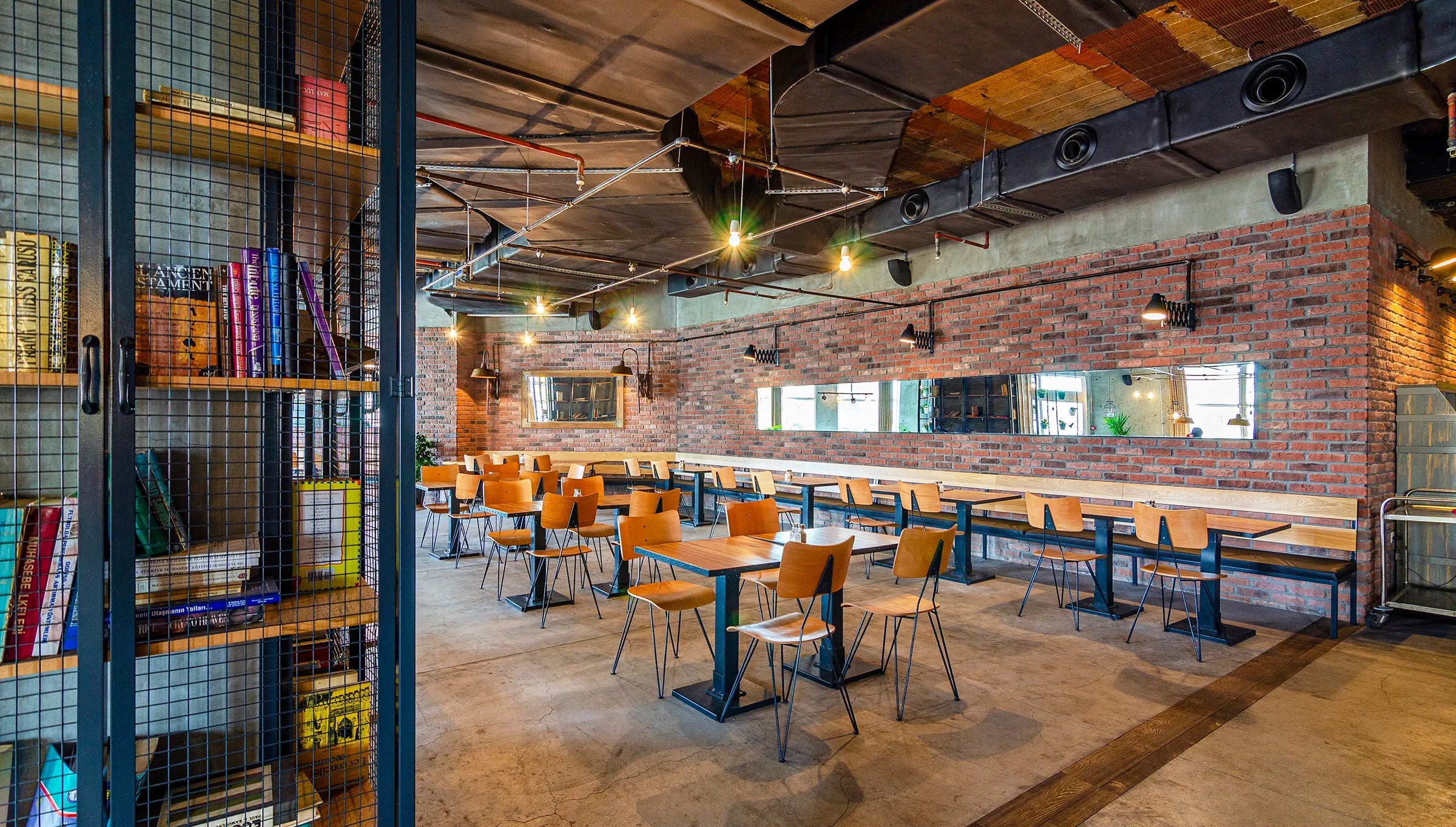 Granulbrick Red Manufactured Stone Handmade Brick Veneer - Livfloors Collection