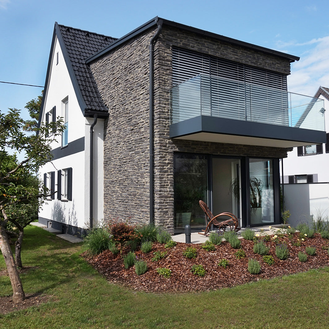 Sierra Anthracite Slate Look Manufactured Stone Handmade Veneer - Livfloors Collection